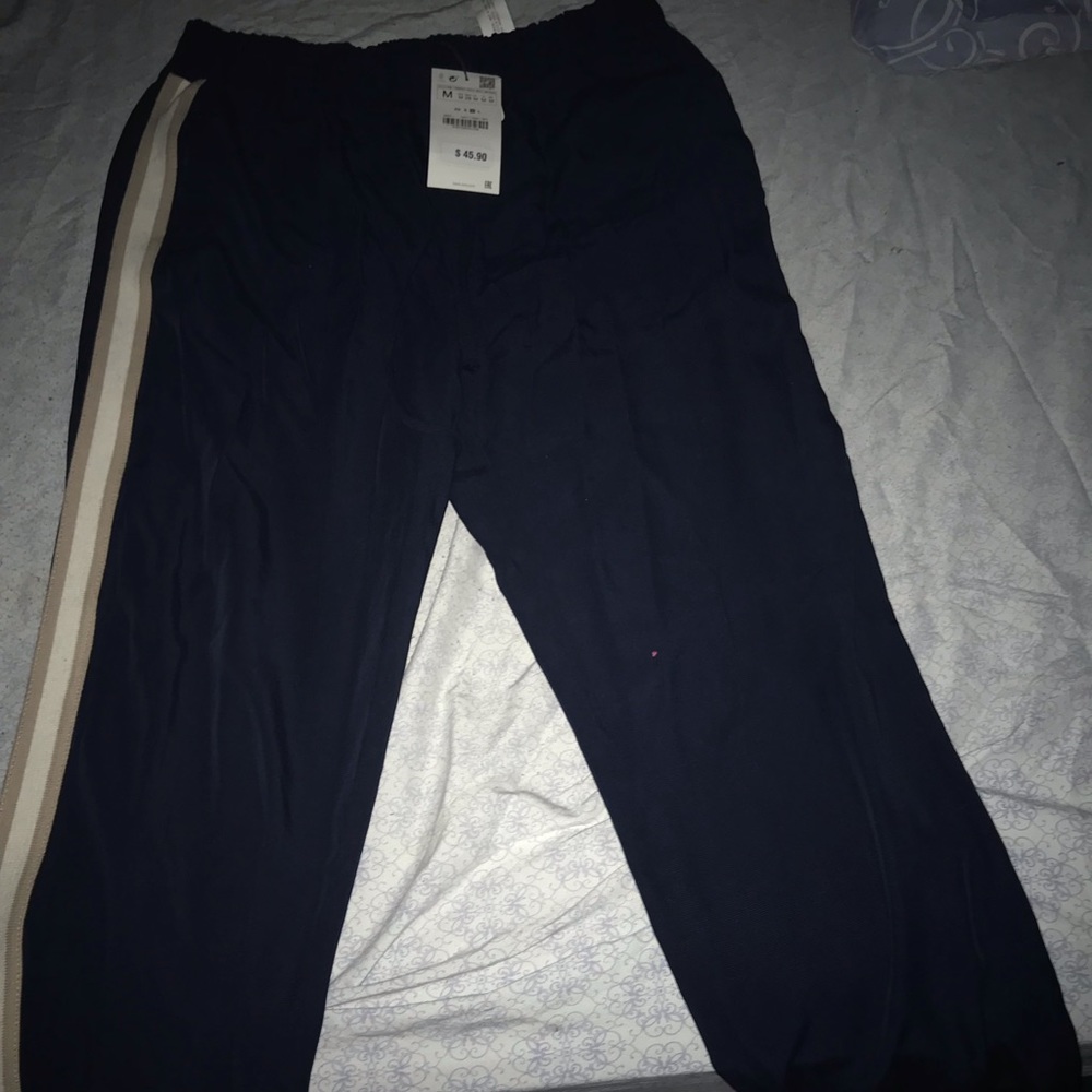 Zara BRAND new joggers
